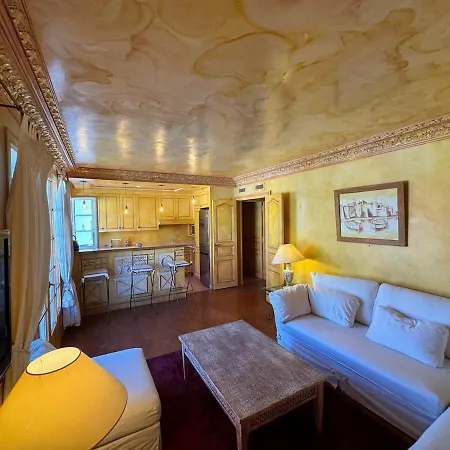 Place Des Lices, Apartment Saint-Tropez