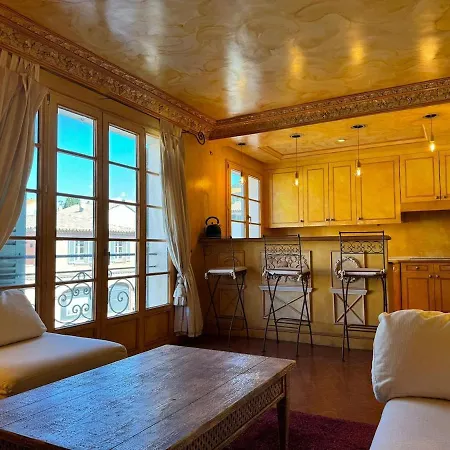 Daire Place Des Lices, *